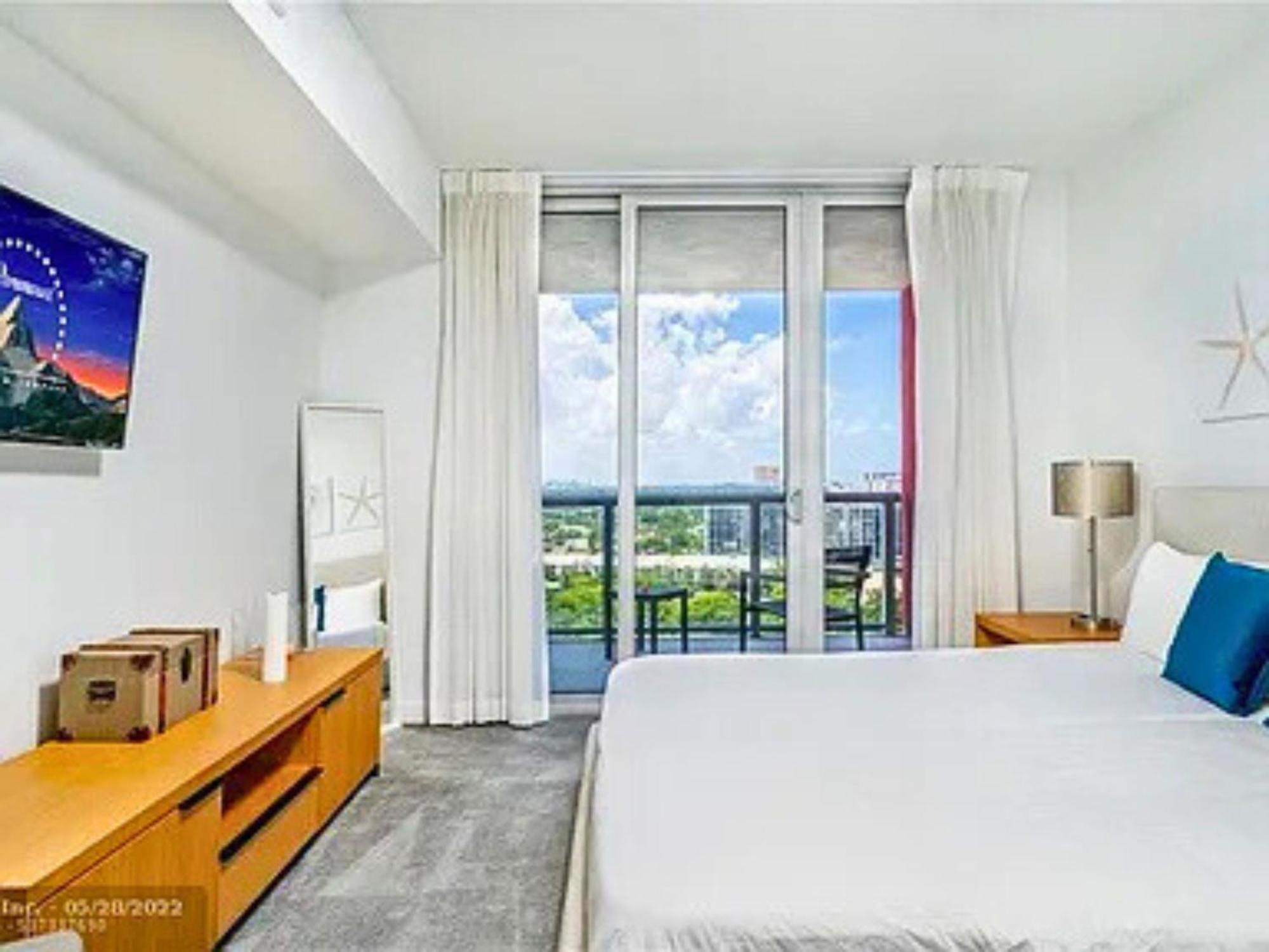 Mvr Apartments At Beachwalk Resort Hallandale Beach Exterior foto